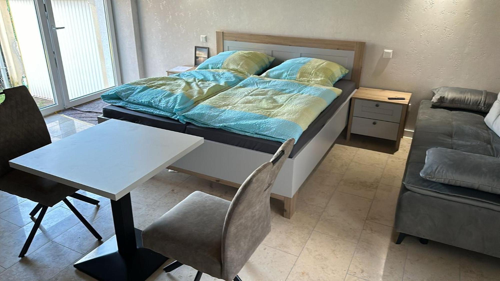 Apartment Alte Baeckerei Hinterhaus Alte Baeckerei Am Flughafen - Messe *